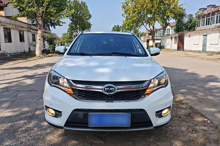 Used BYD S7 2017 2.0T Automatic Prestige Edition Exterior 1