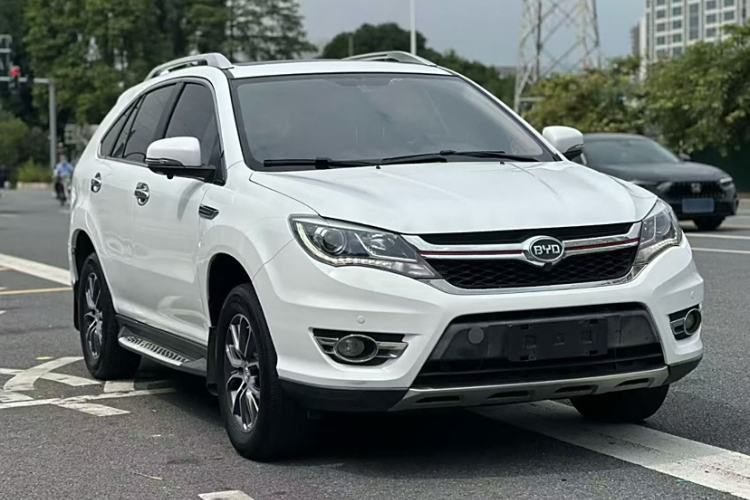 Used BYD S7 2017 1.5T Manual Luxury Model Exterior 2