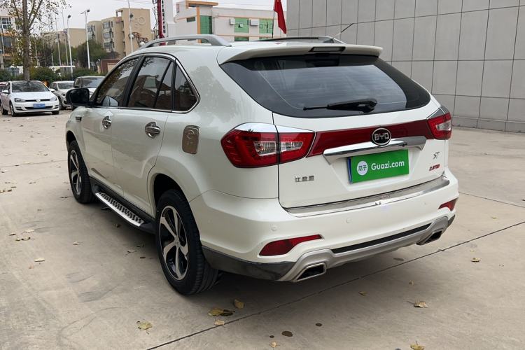 Used BYD S7 2016 2.0T Automatic Flagship Plus Exterior 5