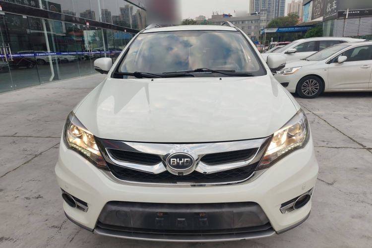 Used BYD S7 2015 2.0T Upgraded Automatic Luxury Version Front
