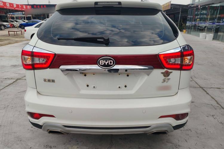 Used BYD S7 2015 2.0T Upgraded Automatic Luxury Version Rear