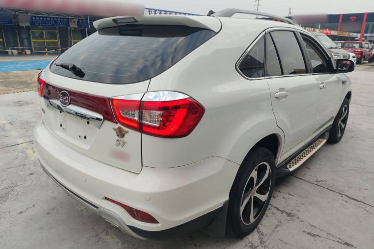 Used BYD S7 2015 2.0T Upgraded Automatic Luxury Version Rear Right 45 Deg