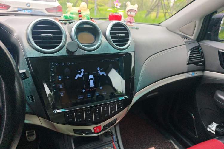 Used BYD S7 2015 2.0T Automatic Prestige Model Audio And AC Panel