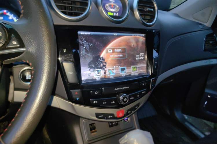 Used BYD S7 2015 2.0T Automatic Flagship Edition Audio And AC Panel