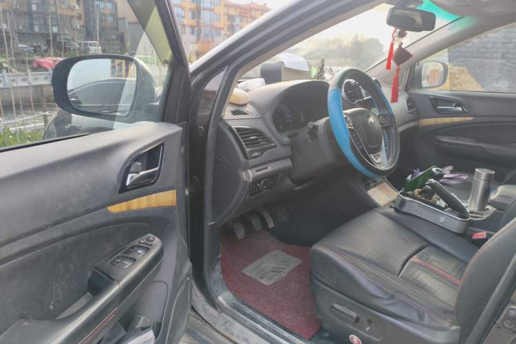 Used BYD S7 2015 1.5T Upgraded Manual Luxury Model Driver Seat