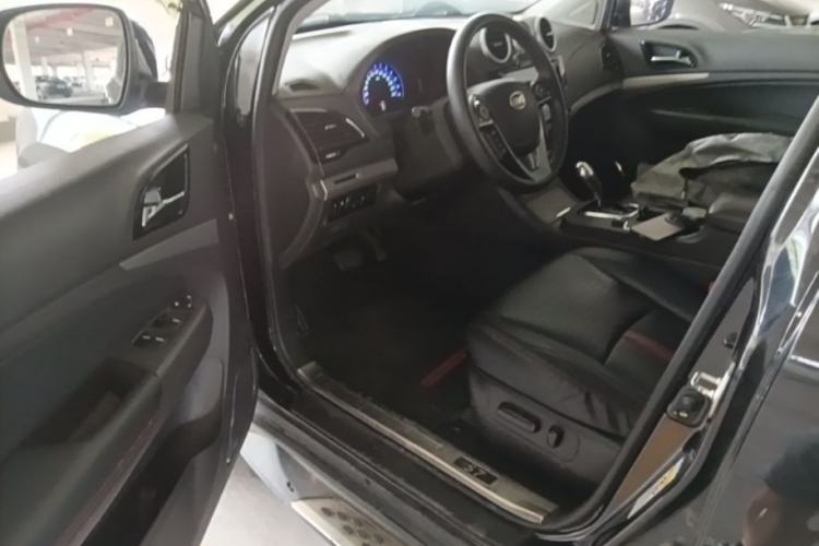 Used BYD S7 2015 2.0T Automatic Prestige Model Driver Seat