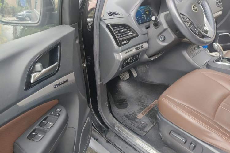 Used BYD S7 2015 2.0T Upgraded Automatic Flagship Version Driver Seat
