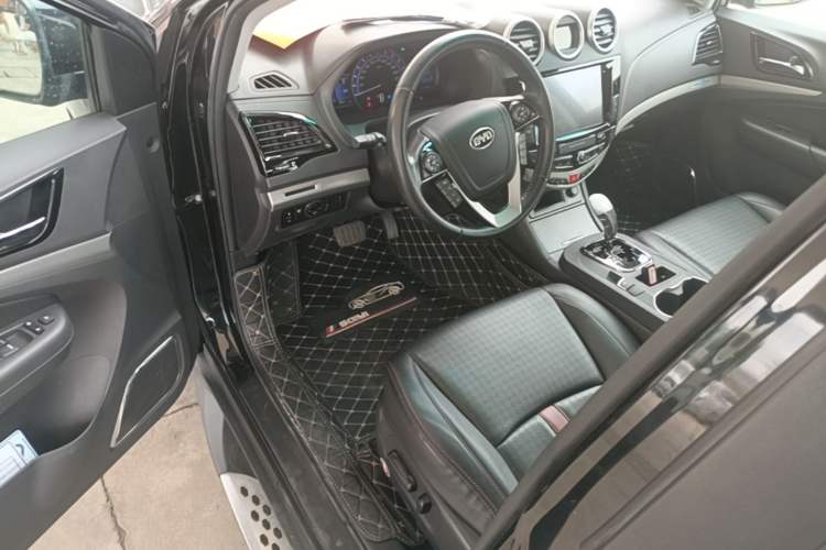 Used BYD S7 2015 2.0T Automatic Prestige Model Driver Seat