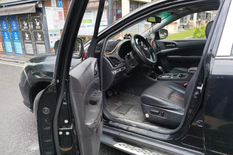 Used BYD S7 2015 2.0T Automatic Flagship Edition Driver Seat