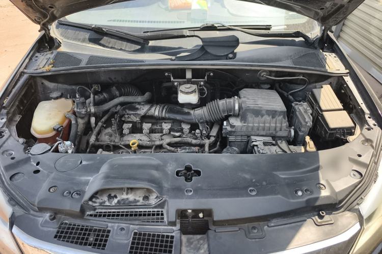 Used BYD S7 2015 2.0T Upgraded Automatic Flagship Version Engine Bay