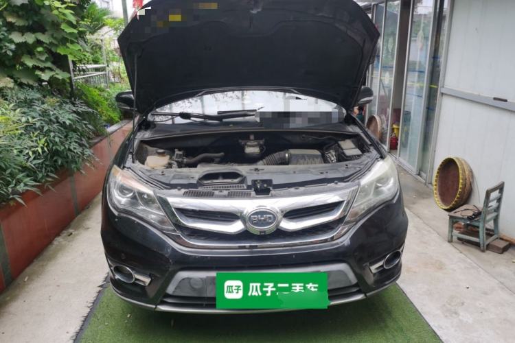 Used BYD S7 2015 2.0T Automatic Flagship Edition Engine Bay
