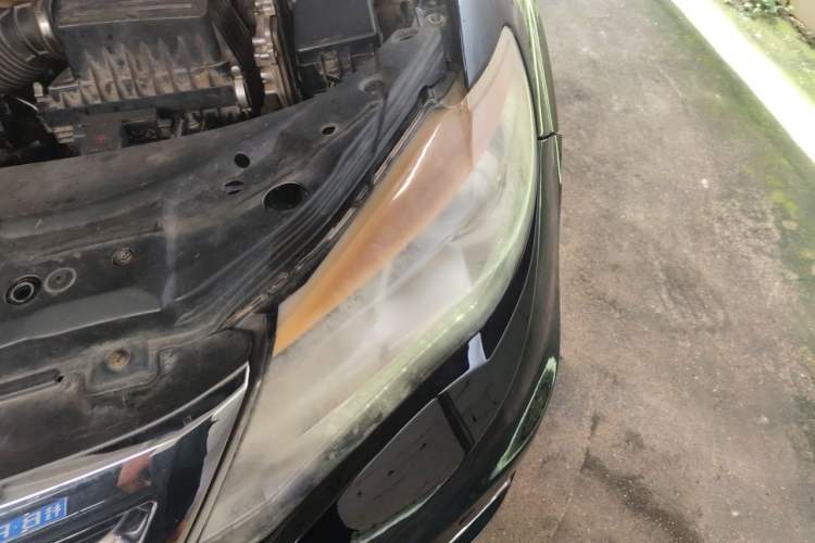 Used BYD S7 2015 2.0T Upgraded Automatic Luxury Version Engine Bay Left