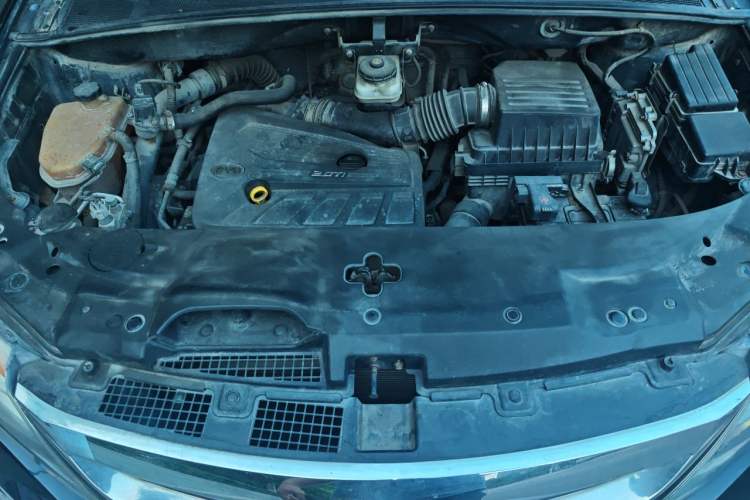 Used BYD S7 2015 2.0T Automatic Flagship Edition Engine Bay