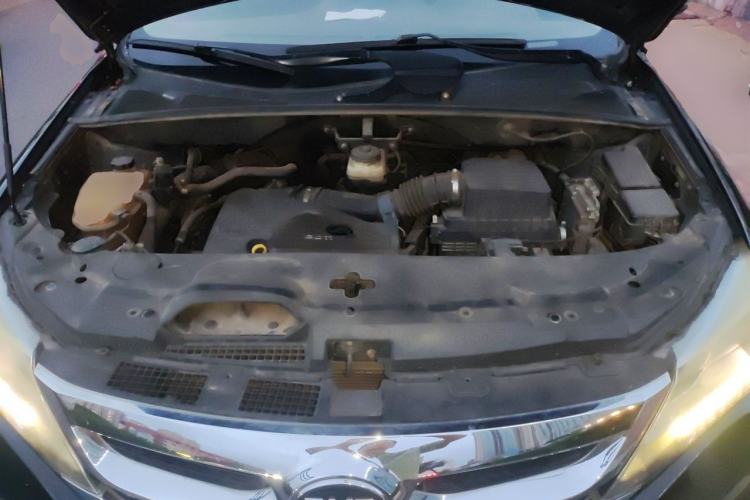 Used BYD S7 2015 2.0T Automatic Flagship Edition Engine Bay