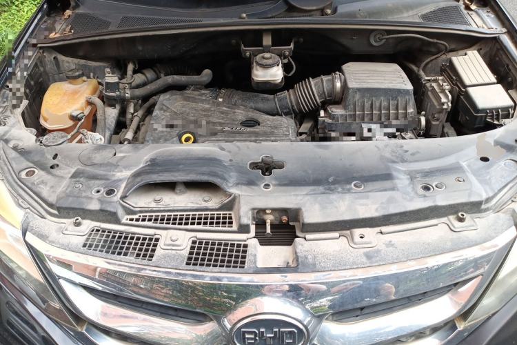 Used BYD S7 2015 2.0T Upgraded Automatic Luxury Version Engine Bay