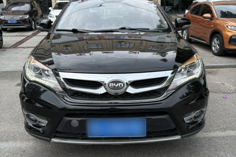 Used BYD S7 2015 2.0T Upgraded Automatic Luxury Version Exterior 1