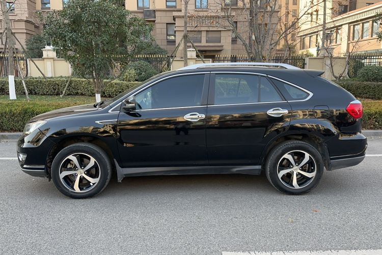 Used BYD S7 2015 2.0T Upgraded Automatic Luxury Version Exterior 11