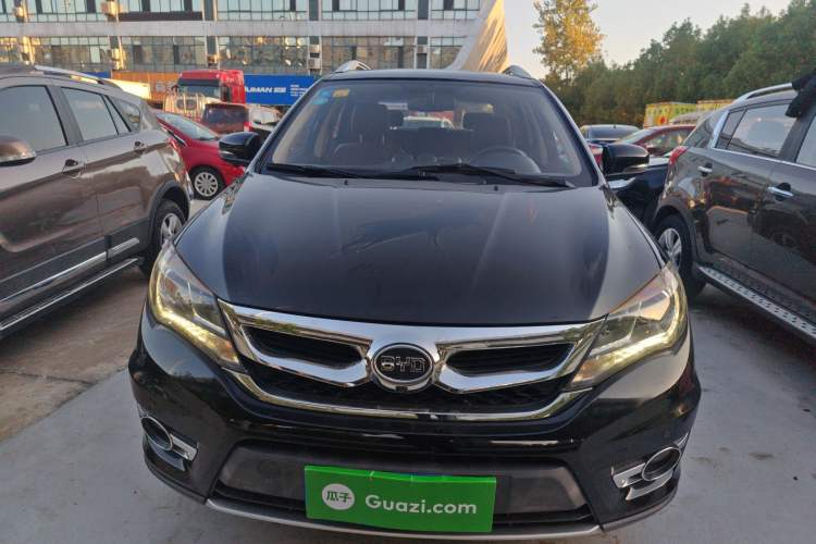 Used BYD S7 2015 2.0T Upgraded Automatic Luxury Version Front