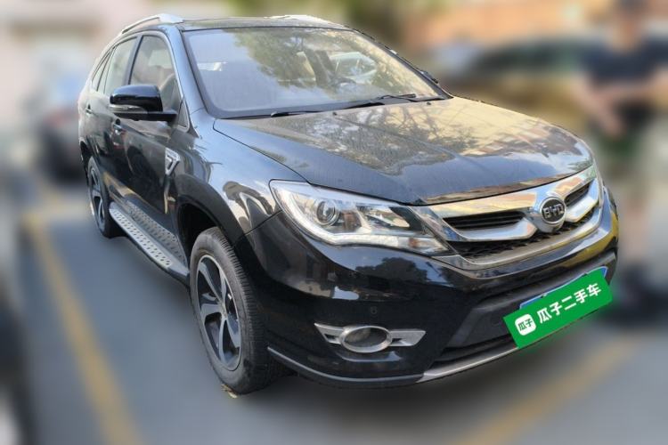 Used BYD S7 2015 2.0T Upgraded Automatic Luxury Version Front Right 45 Deg
