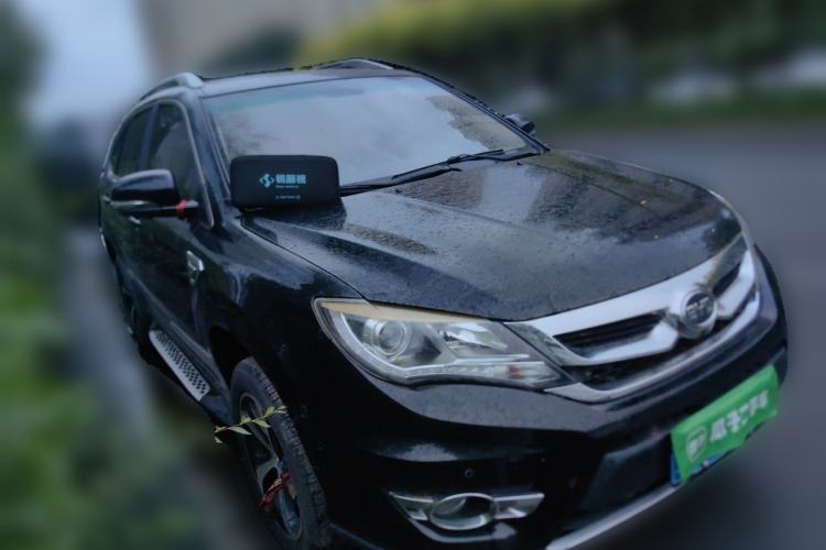 Used BYD S7 2015 2.0T Automatic Flagship Edition Front Right 45 Deg