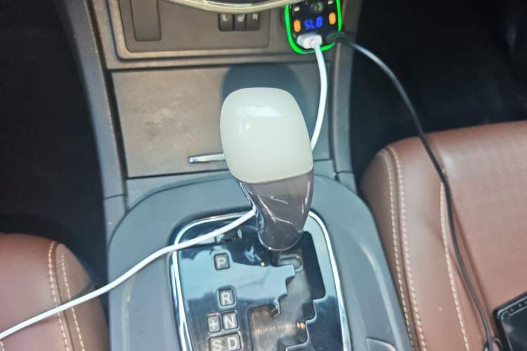 Used BYD S7 2015 2.0T Automatic Flagship Edition Gear Lever