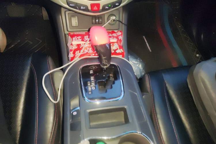 Used BYD S7 2015 2.0T Automatic Flagship Edition Gear Lever