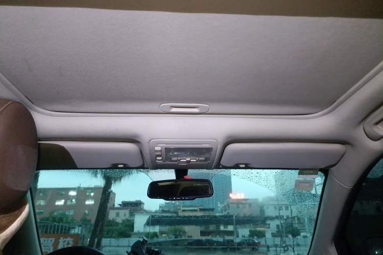 Used BYD S7 2015 2.0T Upgraded Automatic Luxury Version Headliner