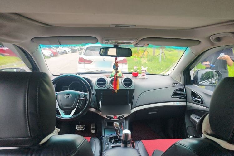 Used BYD S7 2015 2.0T Automatic Prestige Model Headliner