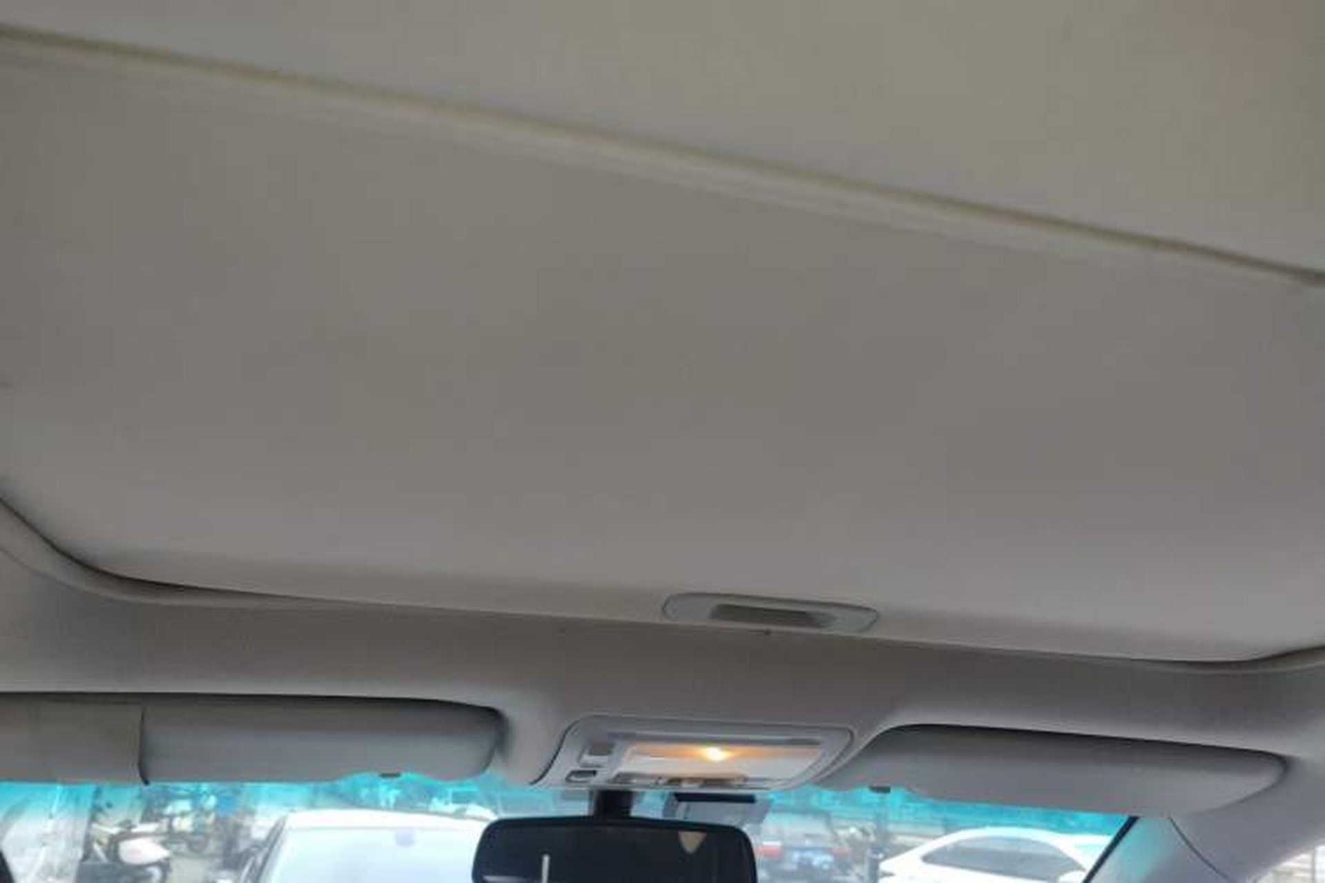 Used BYD S7 2015 2.0T Automatic Prestige Model Headliner
