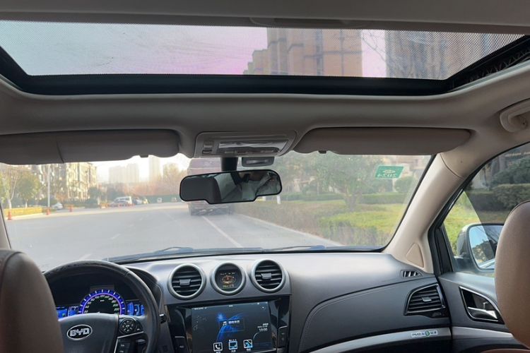Used BYD S7 2015 2.0T Upgraded Automatic Luxury Version Headliner