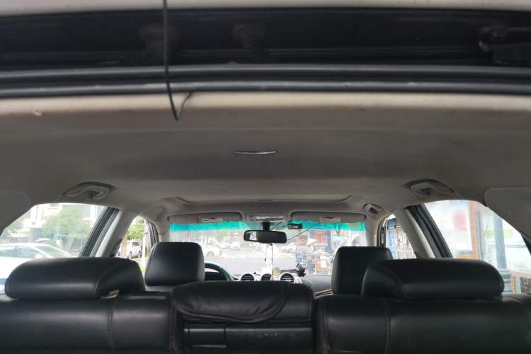 Used BYD S7 2015 2.0T Automatic Flagship Edition Headliner