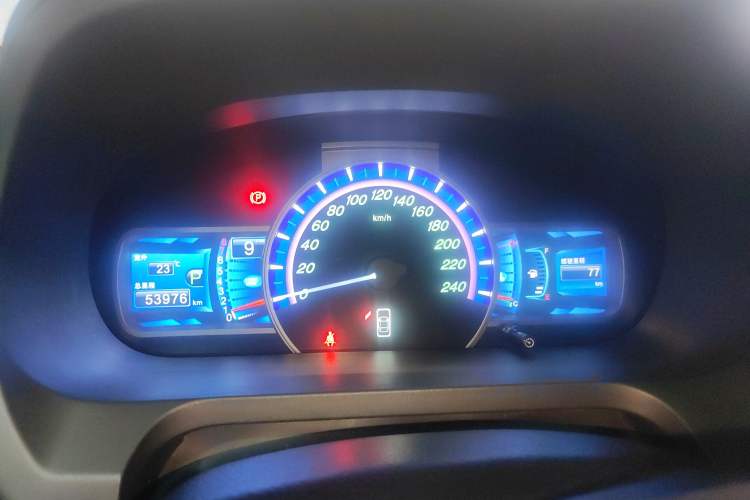 Used BYD S7 2015 2.0T Automatic Prestige Model Instrument Cluster