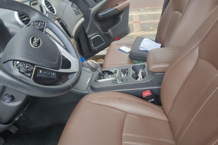 Used BYD S7 2015 2.0T Upgraded Automatic Flagship Version Left Front Seat