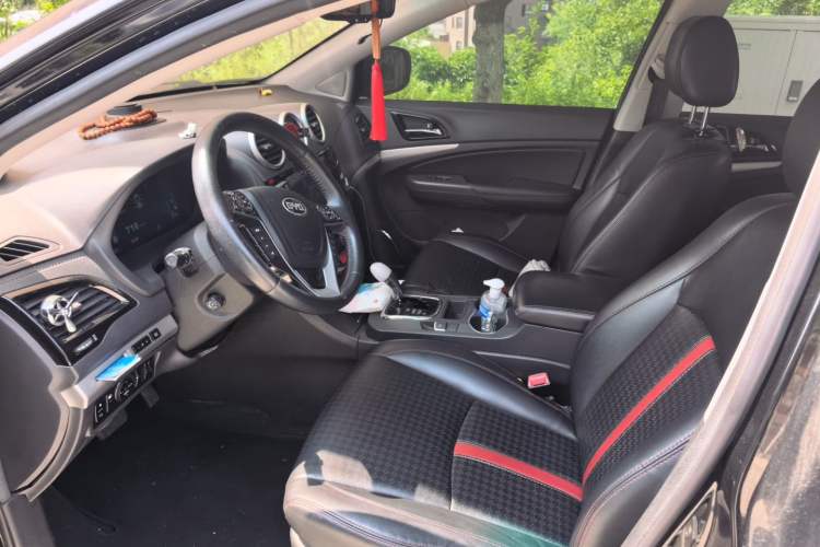 Used BYD S7 2015 2.0T Automatic Flagship Edition Left Front Seat