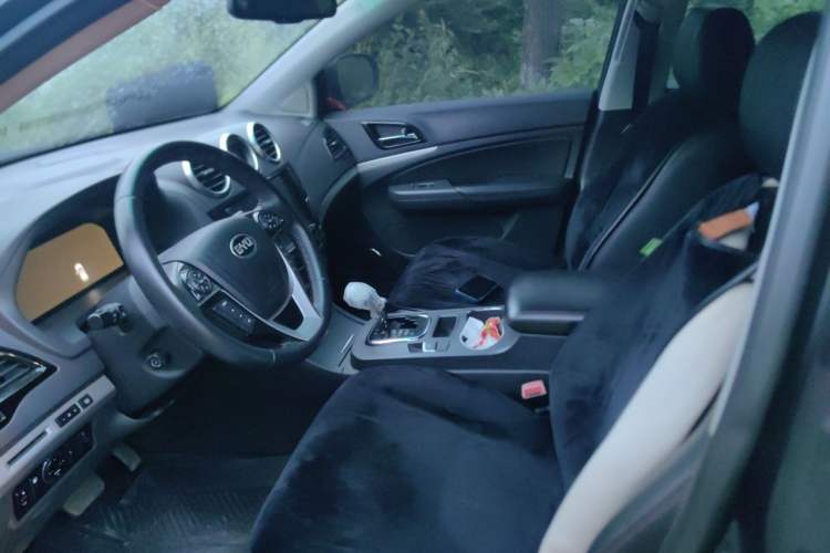 Used BYD S7 2015 2.0T Automatic Flagship Edition Left Front Seat