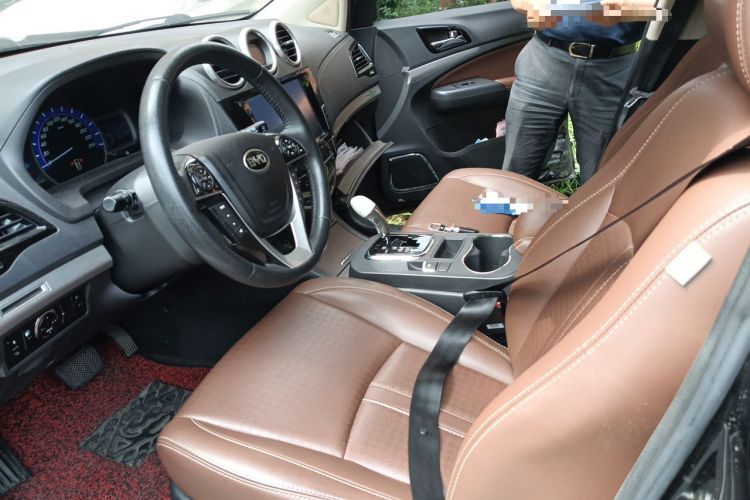 Used BYD S7 2015 2.0T Upgraded Automatic Luxury Version Left Front Seat
