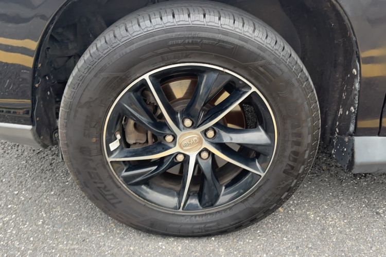 Used BYD S7 2015 1.5T Manual Luxury Model Left Front Wheel Hub