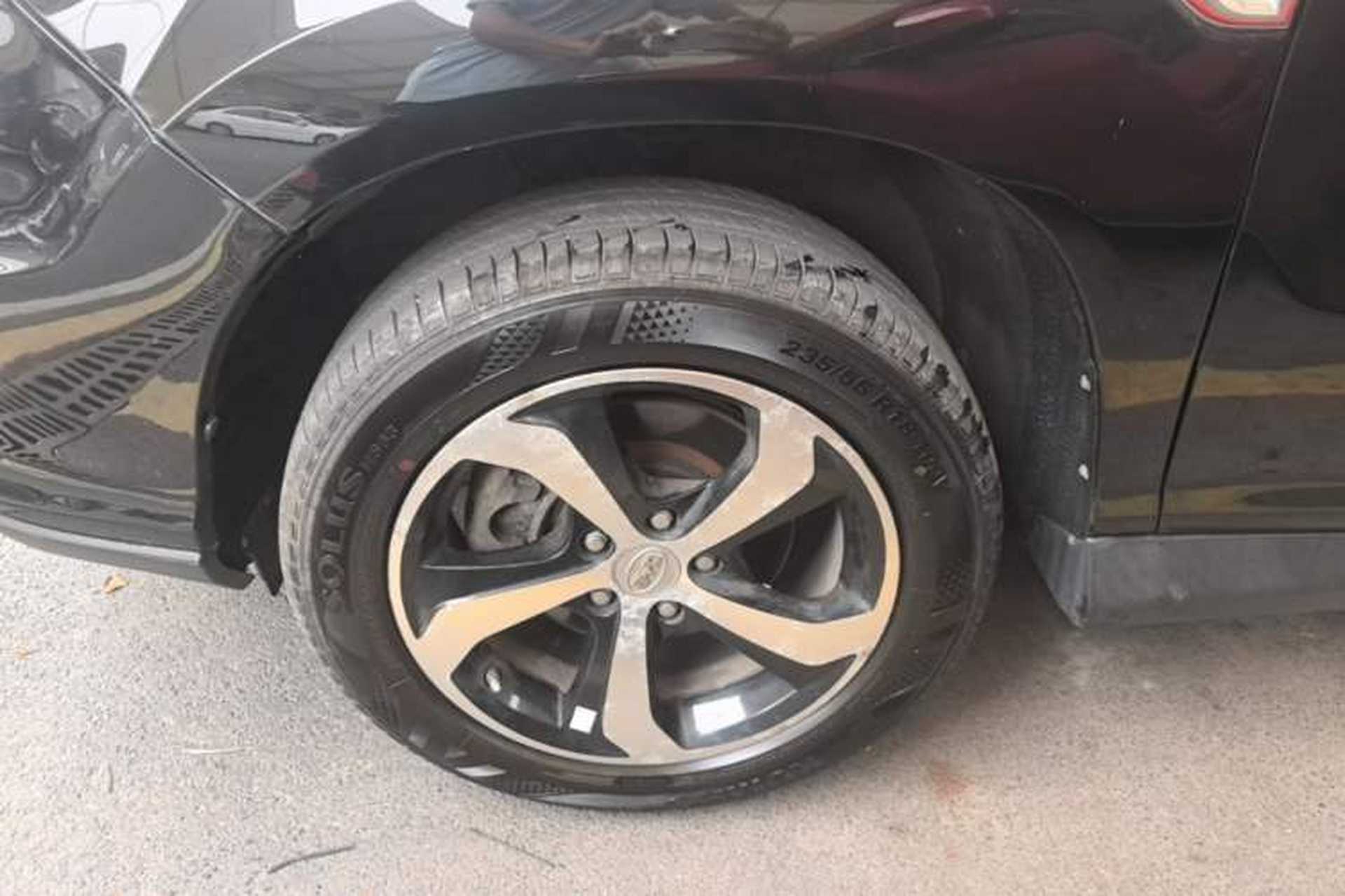 Used BYD S7 2015 2.0T Upgraded Automatic Luxury Version Left Front Wheel Hub