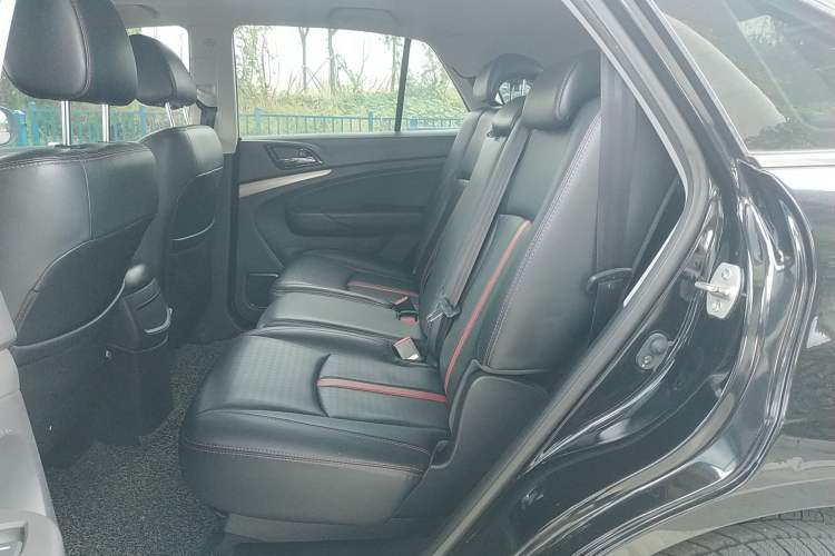 Used BYD S7 2015 2.0T Automatic Prestige Model Left Rear Seat