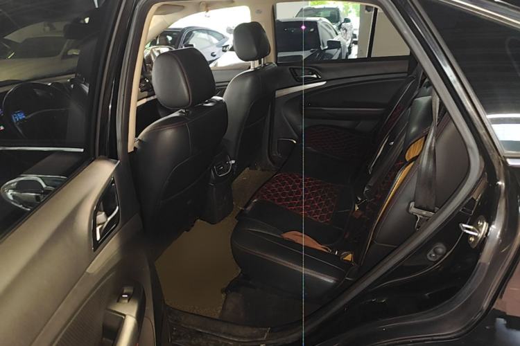 Used BYD S7 2015 1.5T Upgraded Manual Luxury Model Left Rear Seat