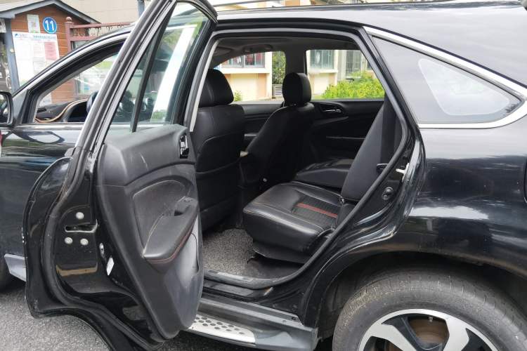 Used BYD S7 2015 2.0T Automatic Flagship Edition Left Rear Seat
