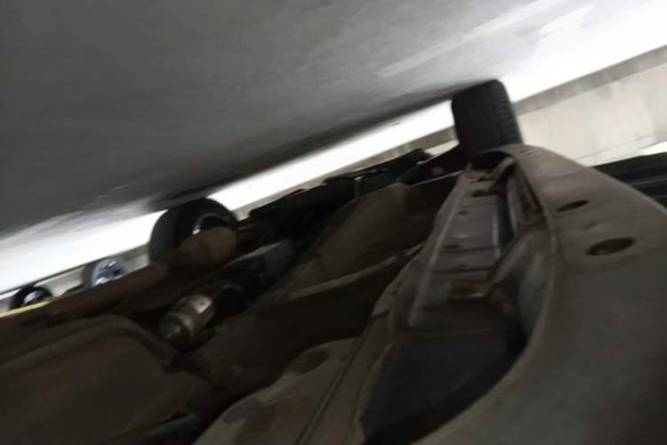 Used BYD S7 2015 2.0T Automatic Prestige Model Left Side Sill