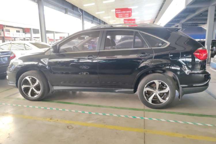 Used BYD S7 2015 2.0T Upgraded Automatic Luxury Version Left Side