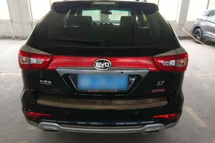 Used BYD S7 2015 2.0T Automatic Prestige Model Rear