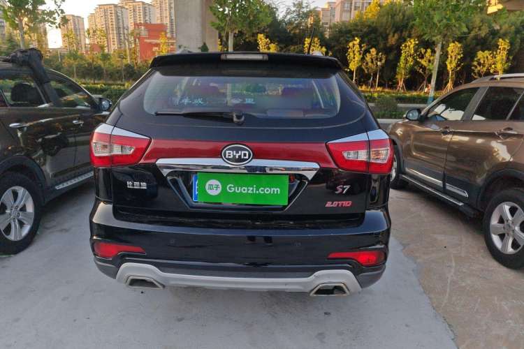 Used BYD S7 2015 2.0T Upgraded Automatic Luxury Version Rear