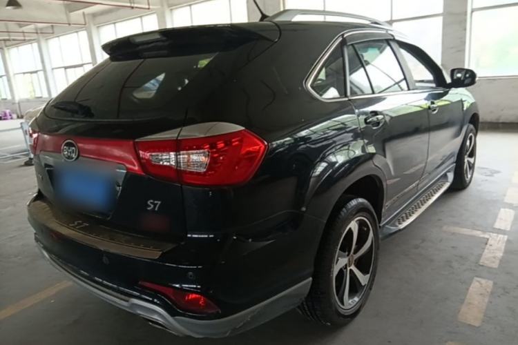 Used BYD S7 2015 2.0T Automatic Prestige Model Rear Right 45 Deg
