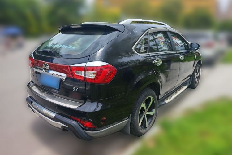 Used BYD S7 2015 2.0T Automatic Prestige Model Rear Right 45 Deg