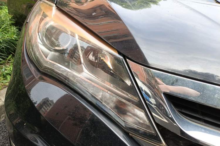 Used BYD S7 2015 2.0T Upgraded Automatic Luxury Version Right Front Headlight