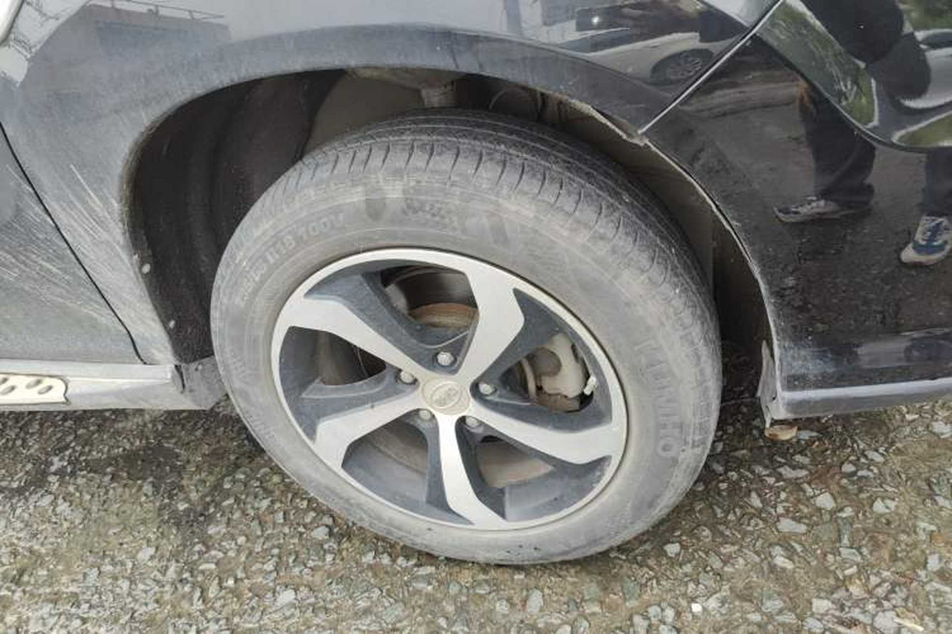 Used BYD S7 2015 2.0T Automatic Prestige Model Right Front Wheel Hub