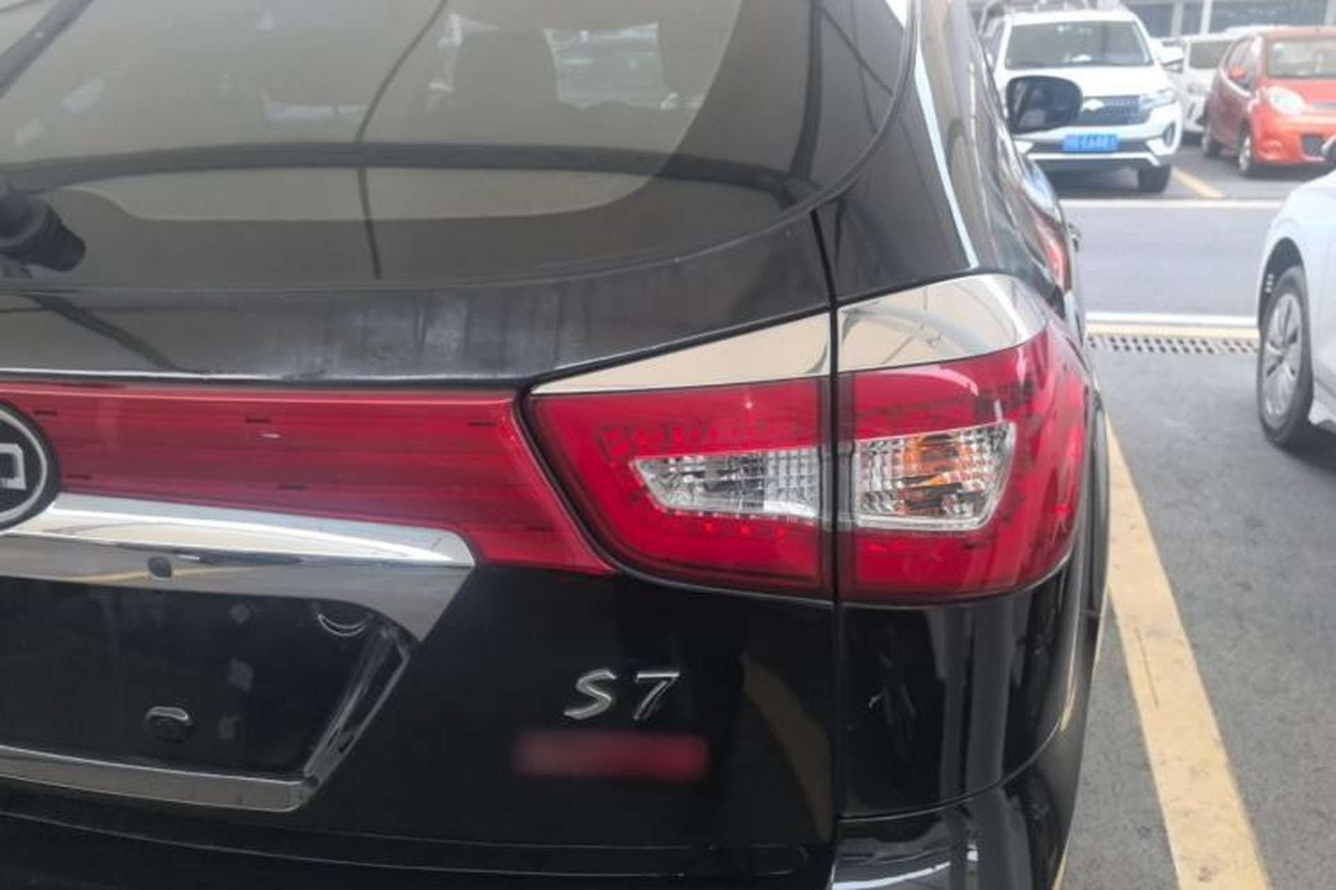 Used BYD S7 2015 2.0T Upgraded Automatic Luxury Version Right Rear Taillight